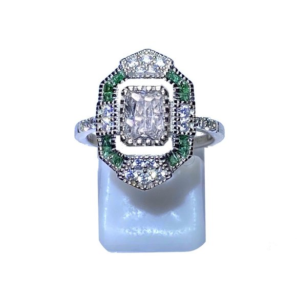 Vintage Estate Inspired Ring - Synthetic Emeralds & Diamonds - Size 6, 7 or 8 - Picture 3 of 12